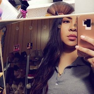 Meet your Posher, Karina